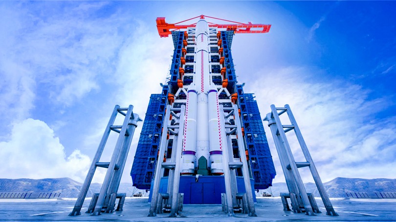 4-逐梦国际pg100t塔式起重机服务于太原卫星发射基地.jpg